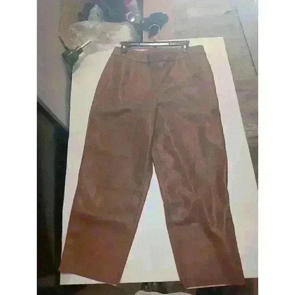 Girl With Curves Vegan Leather Regular Crop Pants(British Tan, 12P) A549783 - Picture 2 of 5